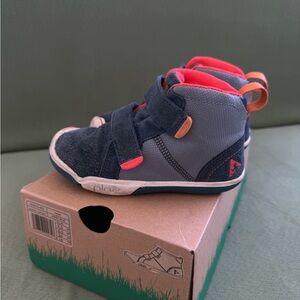 PLAE Kids High-Top Boots - Navy and Coral